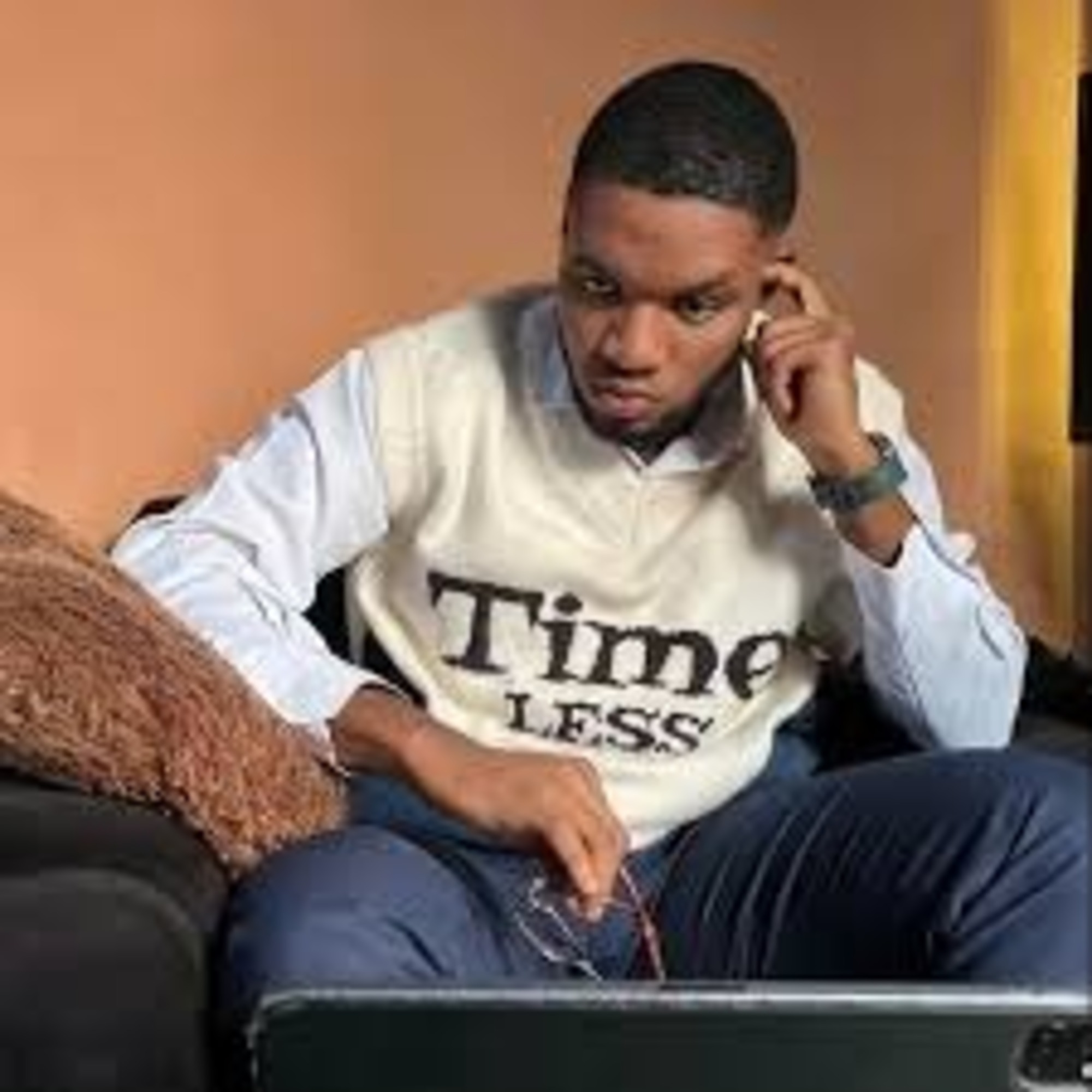 Two Glazzes Two Glazzes- Nominated for Content Creator of the Year Award at the MOI Awards